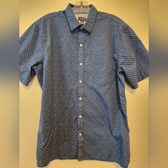 Van Heusen Other - Van Heusen Large 16-16.5 shirt Button Down Short Sleeve